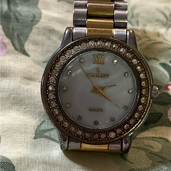 Peugeot Gold w/ Rhinestones Stainless Steel Watch Back New Battery March 2025 - Picture 4 of 7